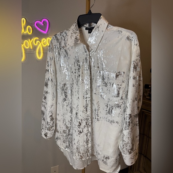 Thread Story Silver and white Blouse - Picture 2 of 10
